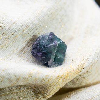 Sateenkaarifluoriitti