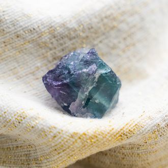 Sateenkaarifluoriitti