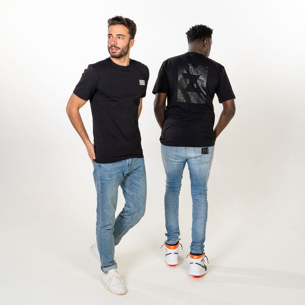 Zamnesia Icon Graphic T-paita | Musta
