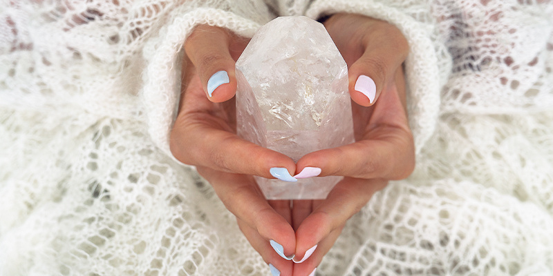 Mitä kauniimpi kristalli, sitä voimakkaampi se on The prettier the crystal, the more powerful it is