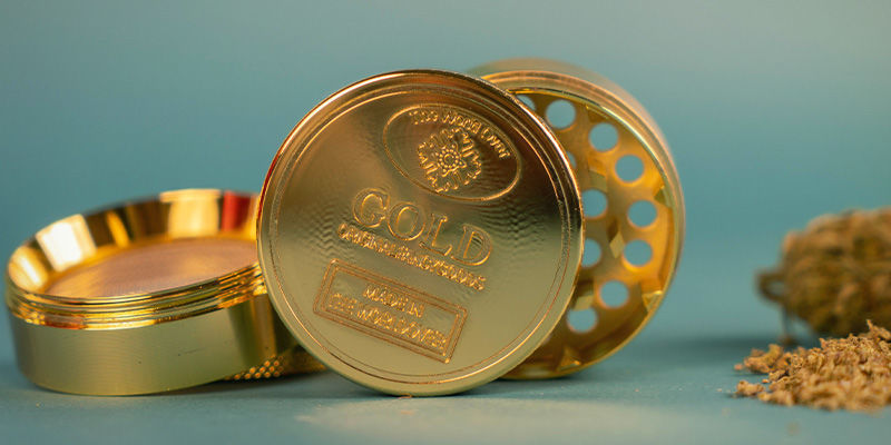 Materiaalit kannabisgrinderiin MATERIALS Cannabis grinder