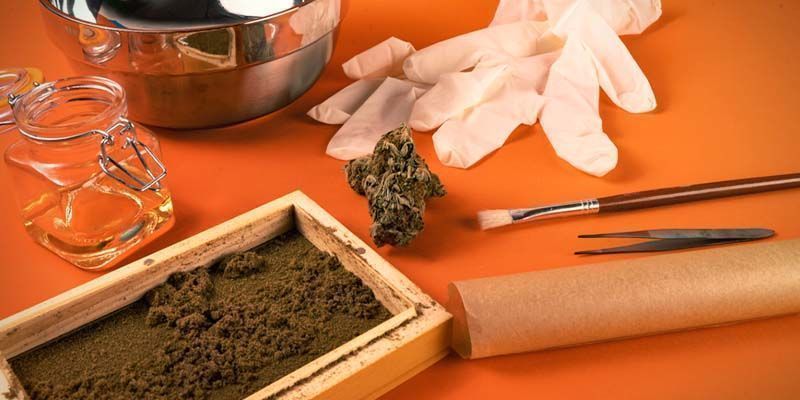 Kuinka tehdä moon rocks -palleroita eli kannabiscaviaaria Kuinka tehdä moon rocks -palleroita eli kannabiscaviaaria