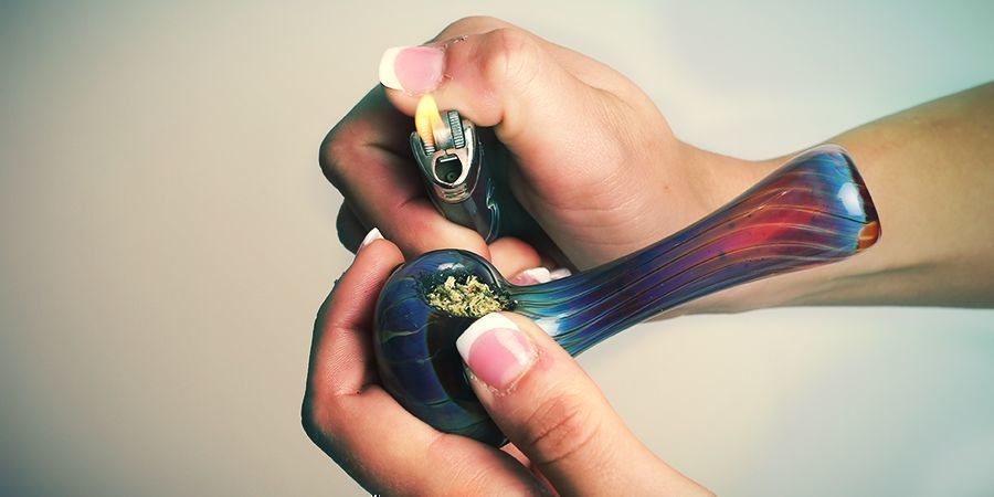 Kannabispiipun rakenne CANNABIS PIPE ANATOMY