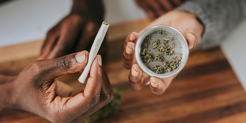 Liian pilvess&auml; kannabiksesta? Se menee ohi.