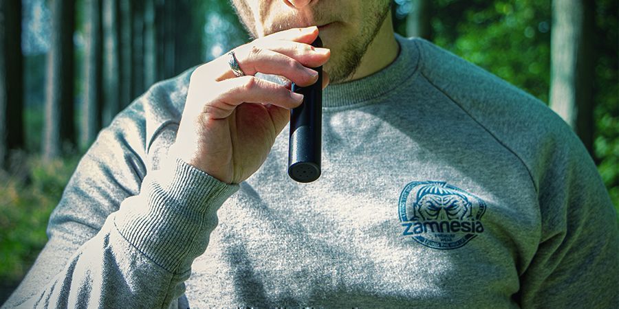 Miten syötävät eroavat muista tavoista käyttää kannabista, kuten polttamisesta tai vapingista? Miten kannabiksen syötävät eroavat muista tavoista käyttää kannabista, kuten polttamisesta tai vapingista?