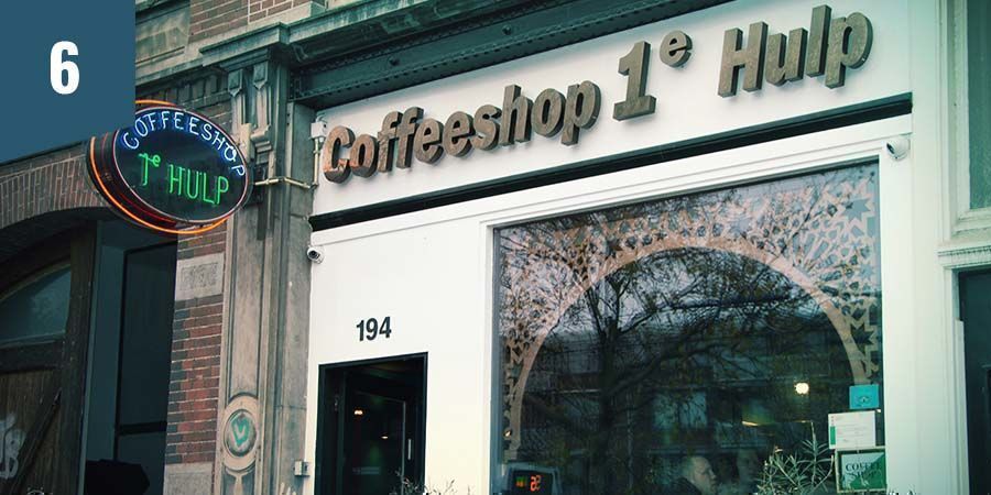 Coffeeshop 1e Hulp Amsterdam Coffeeshop 1e Hulp Amsterdam - Paras indica-kukka
