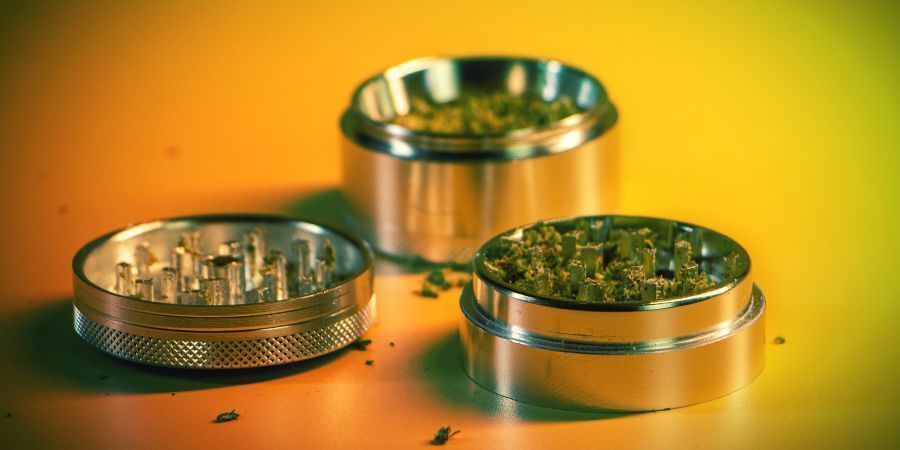 Grinderin osat THE PARTS OF A GRINDER