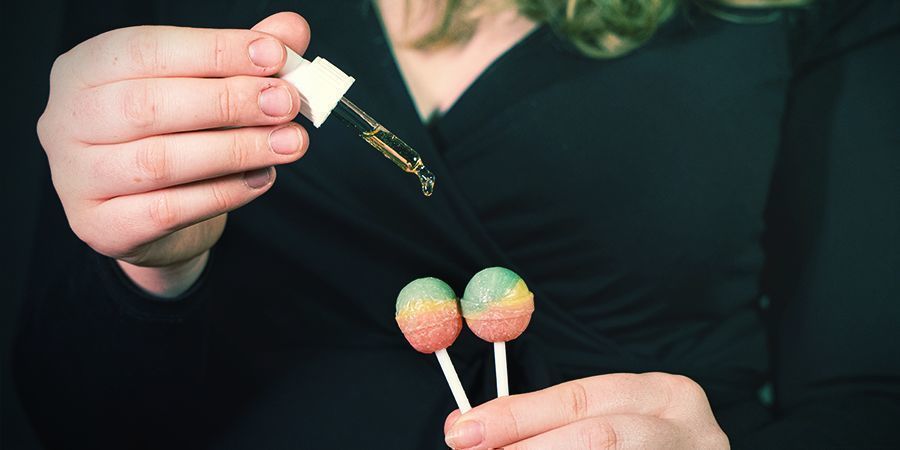 Tapa 1: kannabistinktuuralla Näin teet omat kannabistikkarit kannabistinktuuralla