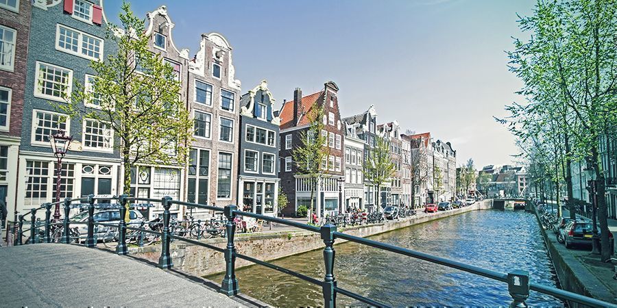 Kuvankauniit kanavat Amsterdamin smoke spotit: kuvankauniit kanavat