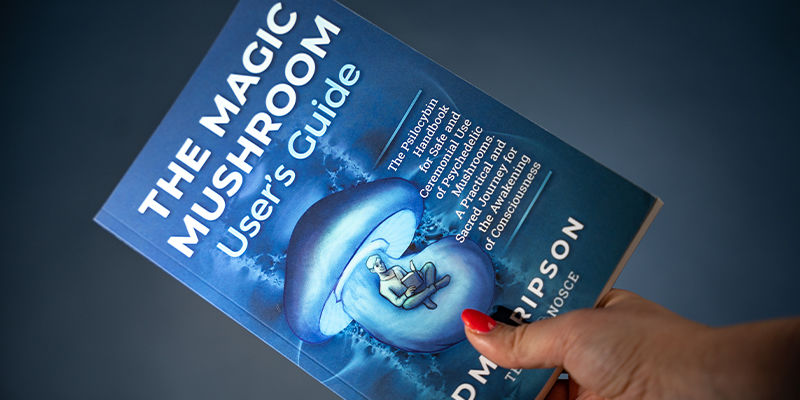 Taikasienten käyttäjän opas The Magic Mushroom User's Guide