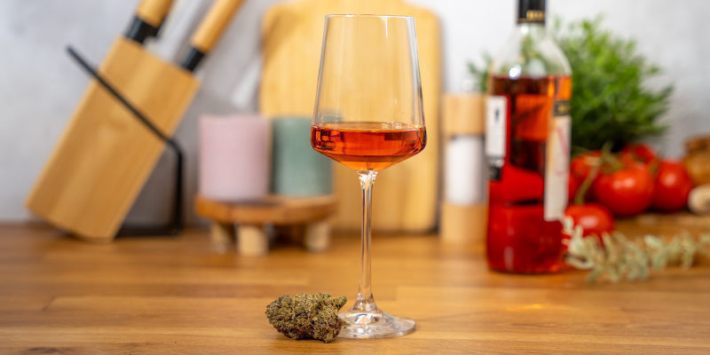 Sopiiko viini yhteen kannabiksen kanssa? Sopiiko viini yhteen kannabiksen kanssa?