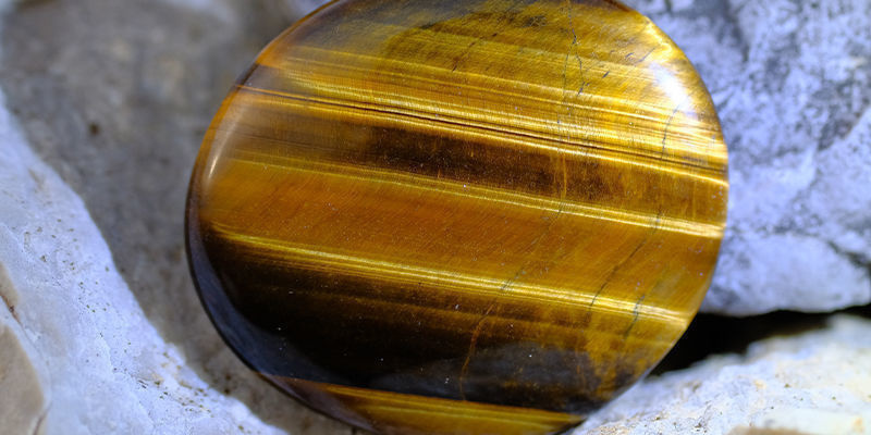 Tiikerinsilmä Tiger's eye