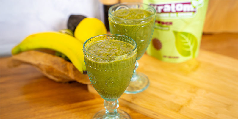Suklaa-pähkinä kratom-smoothie Chocolate nut kratom smoothie