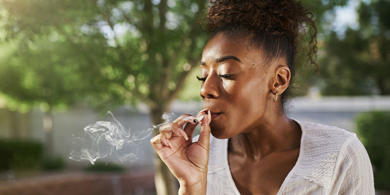 Ensimmäinen kerta kannabiksen kanssa 1. Ensimmäinen kerta kannabiksen kanssa