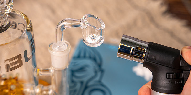 CBD-isolaatin dabbing CBD-isolaatin dabbing