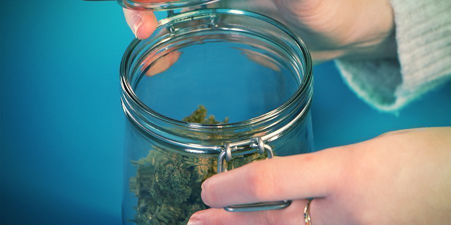 kannabiksen säilytys