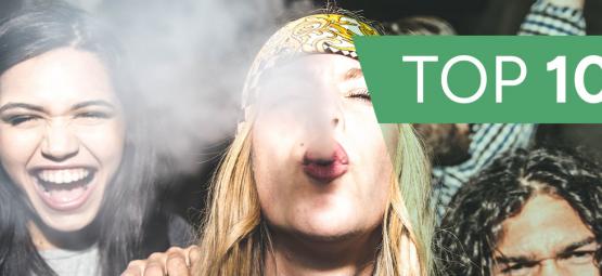 Top 10 kannabislajikkeet, jotka saavat nauramaan