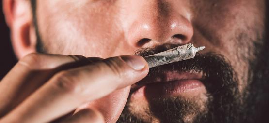 Onko kannabiksen nuuskaaminen hyvä idea?