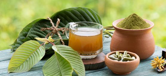 Kratomin riippuvuus ja vieroitusoireet